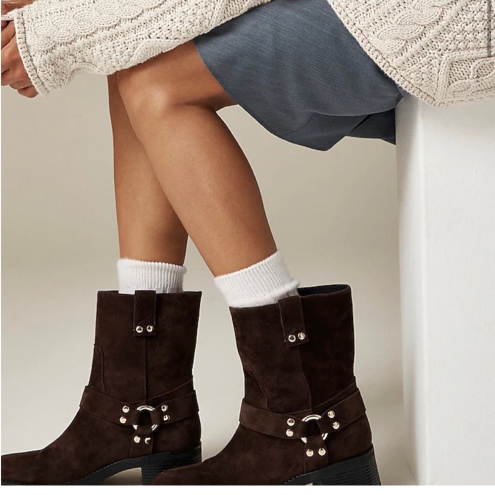 ISO jcrew moto suede boots in size 8!